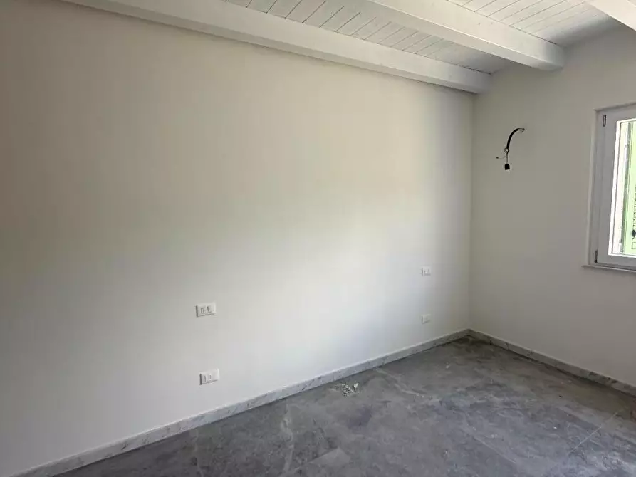 Immagine 5 di Casa bifamiliare in vendita  a Sarzana