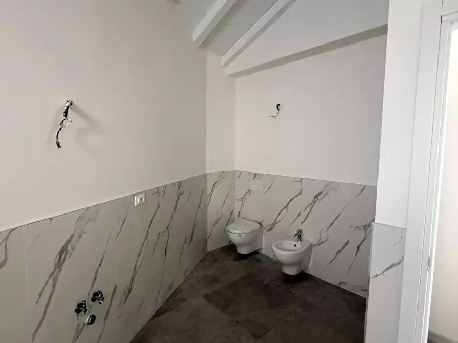 Immagine 6 di Casa bifamiliare in vendita  a Sarzana