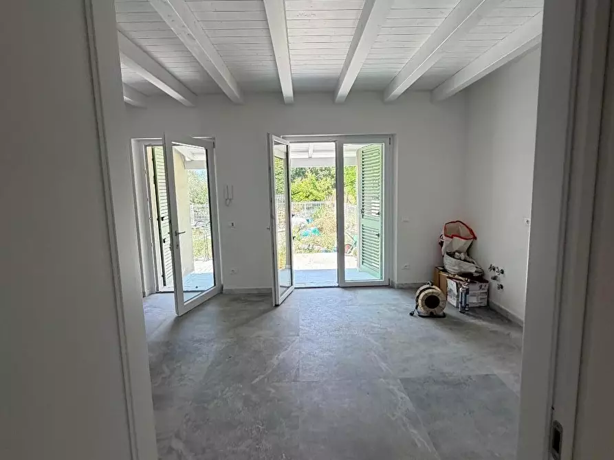 Immagine 14 di Casa bifamiliare in vendita  a Sarzana