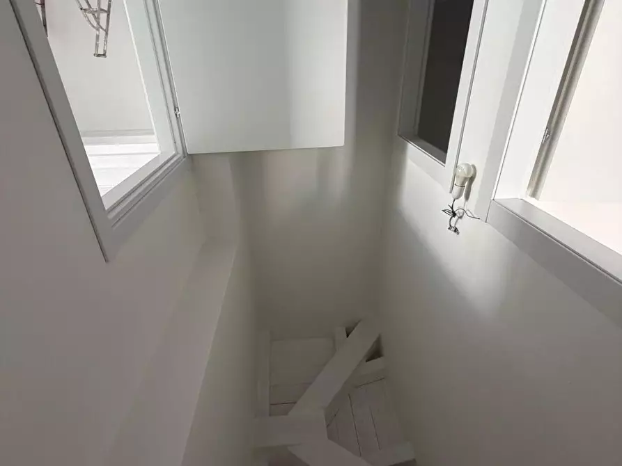 Immagine 15 di Casa bifamiliare in vendita  a Sarzana