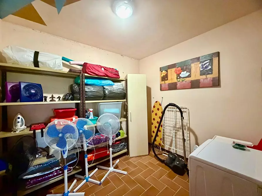 Immagine 43 di Casa colonica in vendita  a Volterra