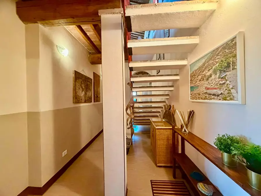 Immagine 30 di Casa colonica in vendita  a Volterra