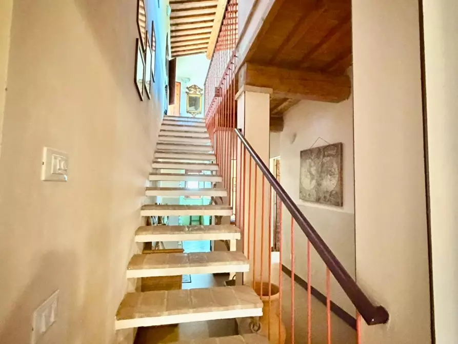 Immagine 32 di Casa colonica in vendita  a Volterra