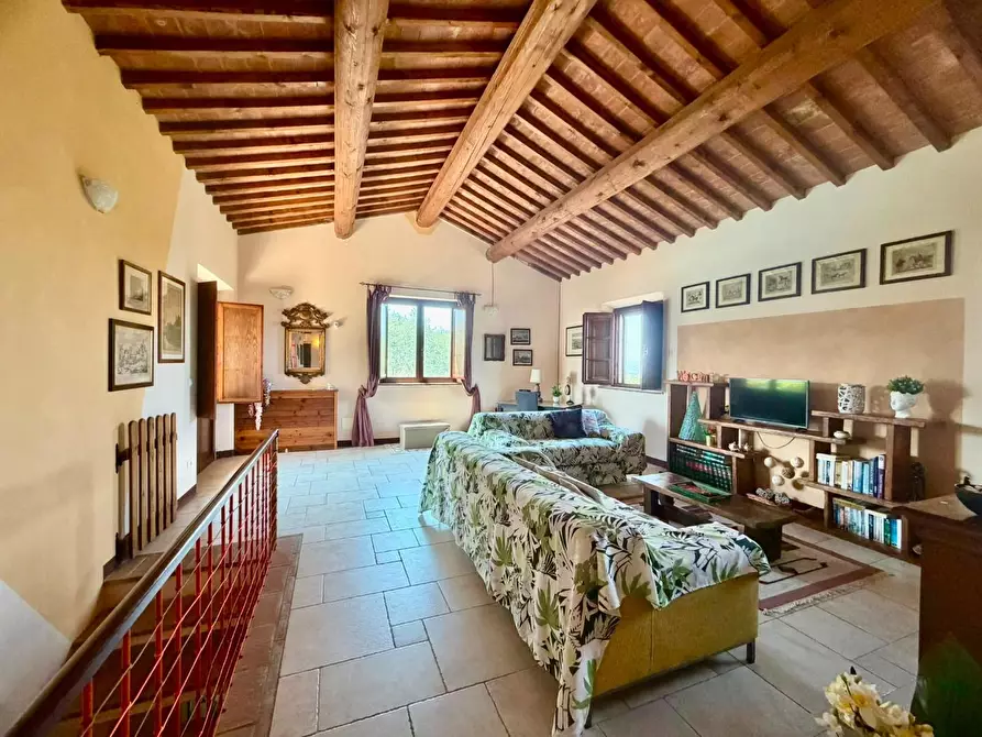 Immagine 19 di Casa colonica in vendita  a Volterra