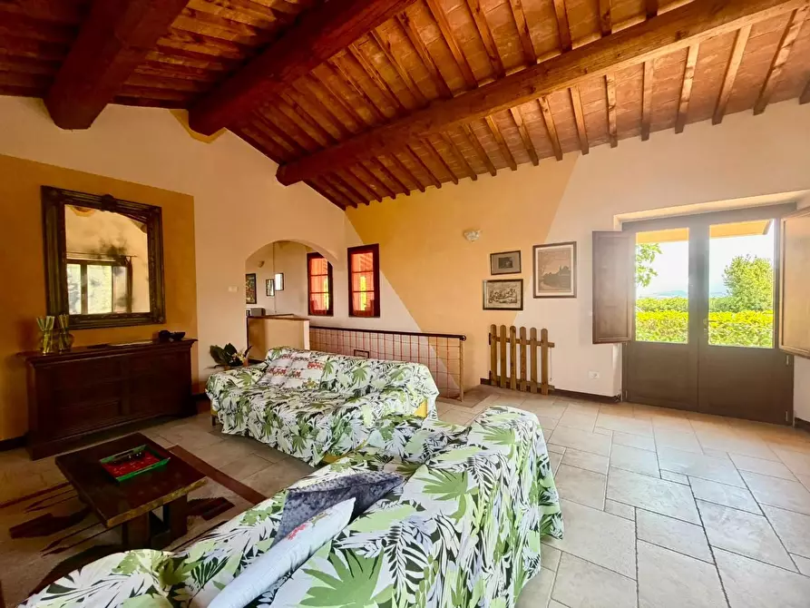 Immagine 18 di Casa colonica in vendita  a Volterra