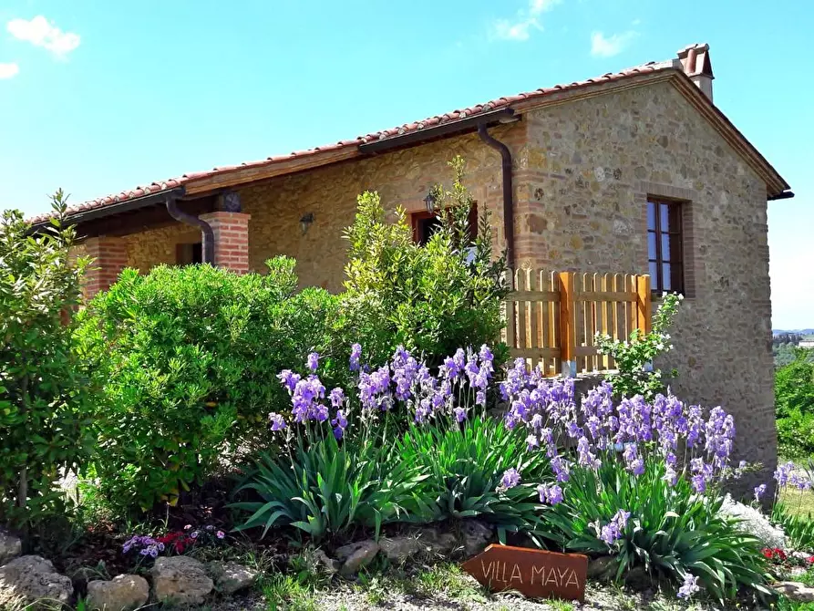 Immagine 13 di Casa colonica in vendita  a Volterra