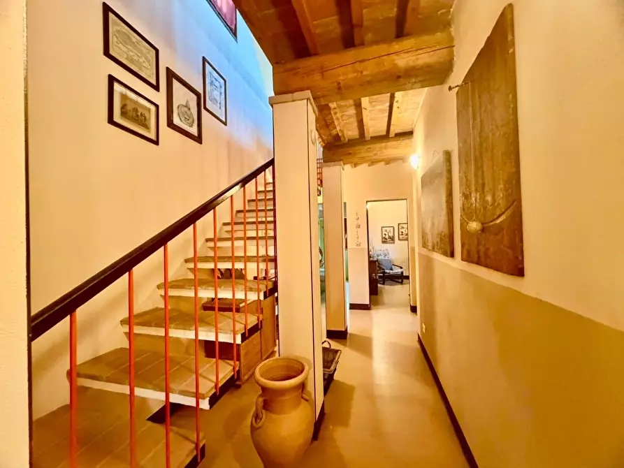 Immagine 29 di Casa colonica in vendita  a Volterra