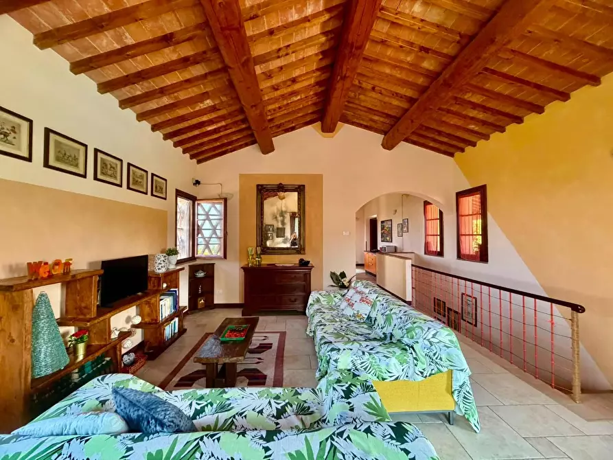 Immagine 17 di Casa colonica in vendita  a Volterra