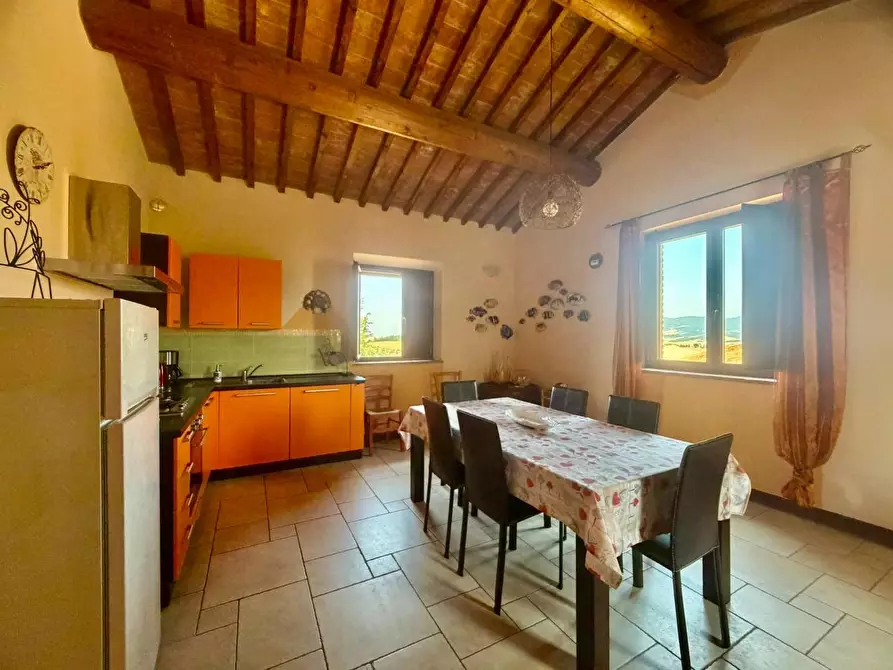 Immagine 25 di Casa colonica in vendita  a Volterra