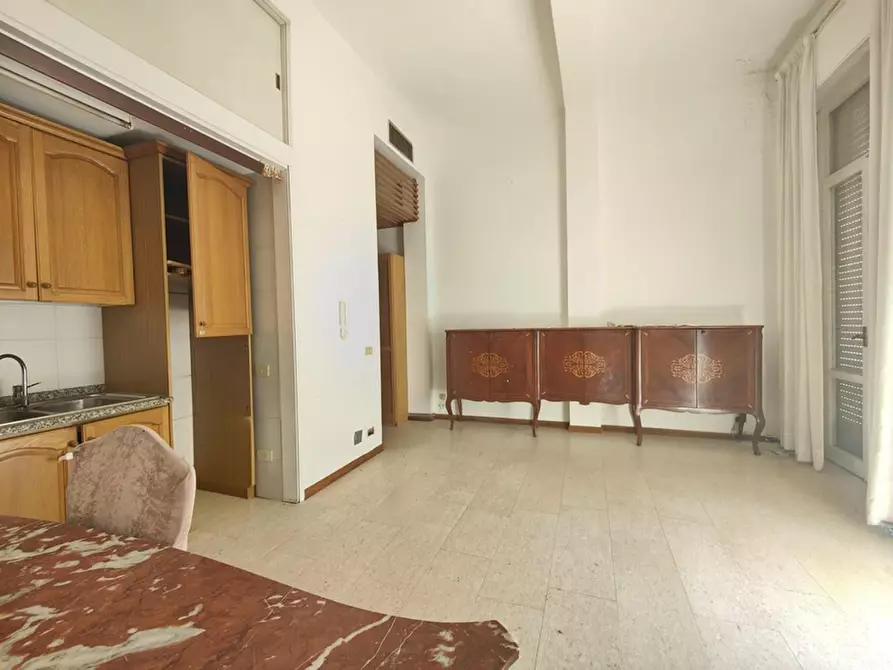 Immagine 24 di Appartamento in vendita  a Viareggio