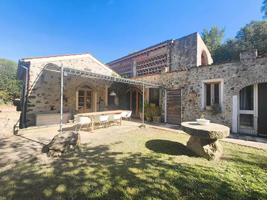 Immagine 1 di Villa in vendita  a Capoliveri