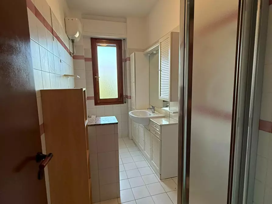 Immagine 12 di Appartamento in affitto  a Pisa