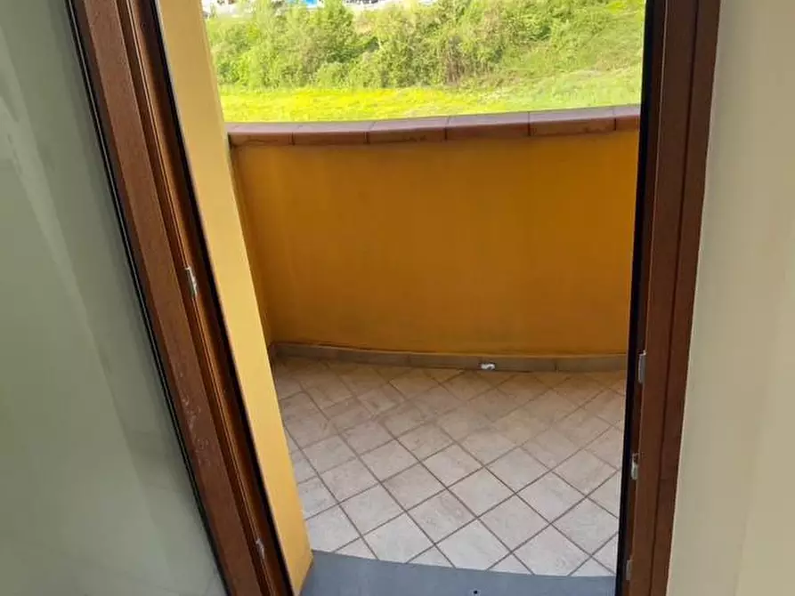 Immagine 23 di Appartamento in affitto  a Lucca