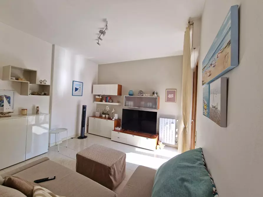 Immagine 3 di Appartamento in vendita  a Carrara