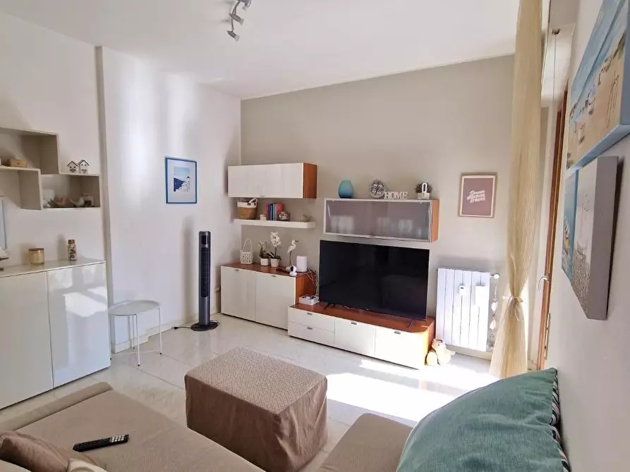 Immagine 5 di Appartamento in vendita  a Carrara