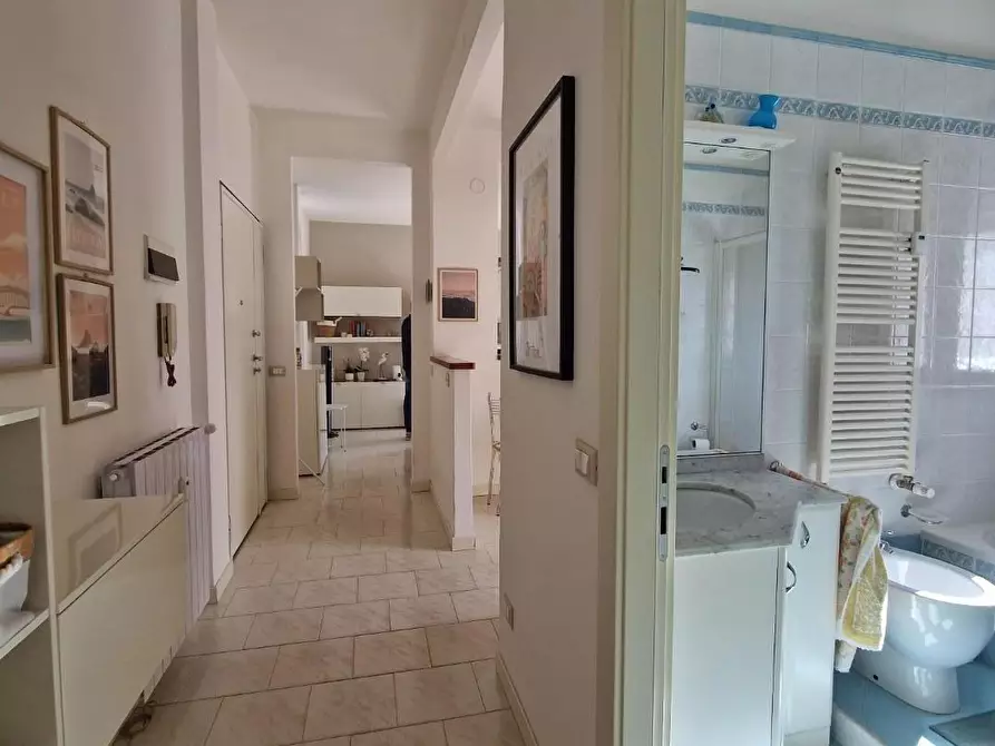 Immagine 26 di Appartamento in vendita  a Carrara