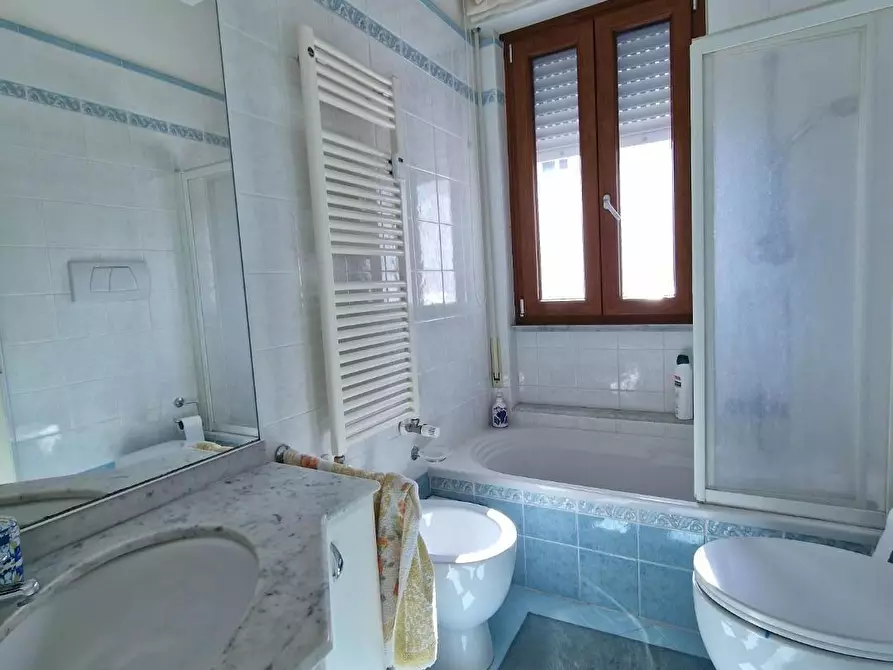 Immagine 20 di Appartamento in vendita  a Carrara