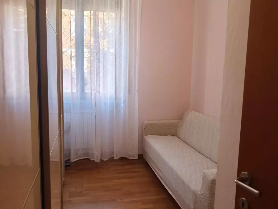 Immagine 27 di Appartamento in vendita  a Pontedera