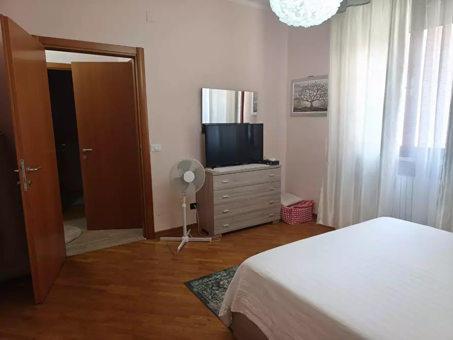 Immagine 23 di Appartamento in vendita  a Pontedera