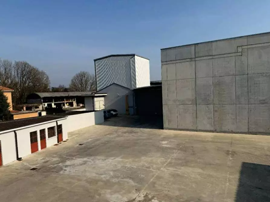 Immagine 4 di Casa indipendente in vendita  a Cornate D'adda