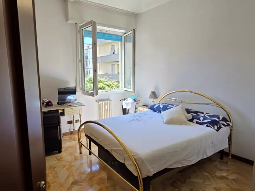 Immagine 17 di Appartamento in vendita  a Firenze