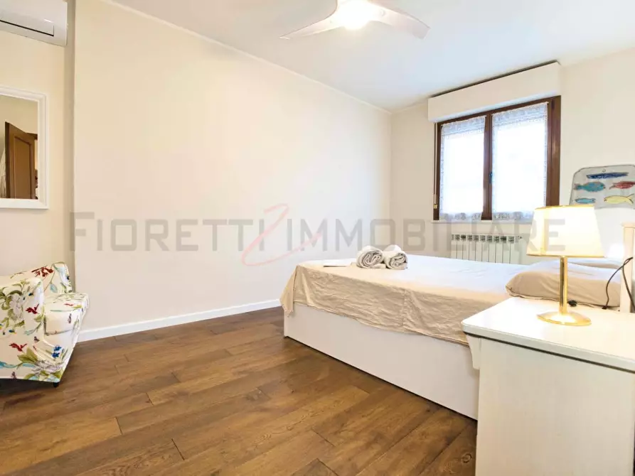 Immagine 17 di Appartamento in vendita  a Suvereto