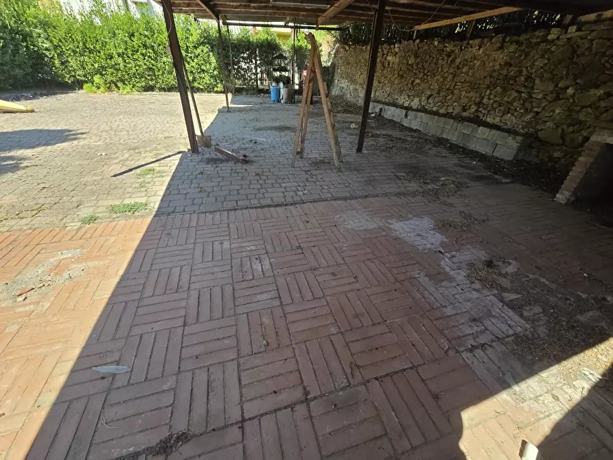 Immagine 14 di Casa colonica in vendita  a Vicopisano