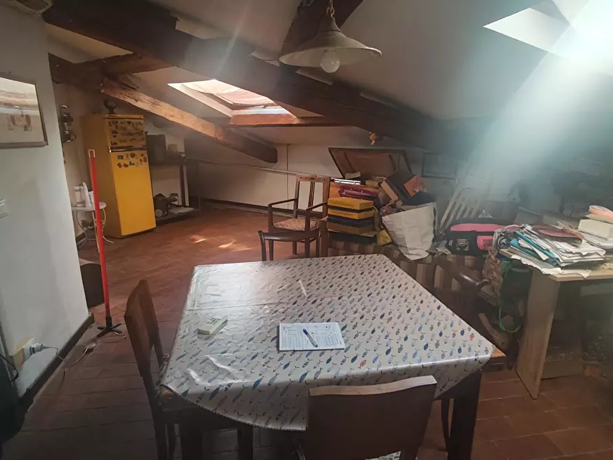 Immagine 65 di Appartamento in vendita  a Lucca