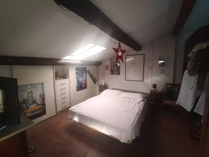 Immagine 68 di Appartamento in vendita  a Lucca