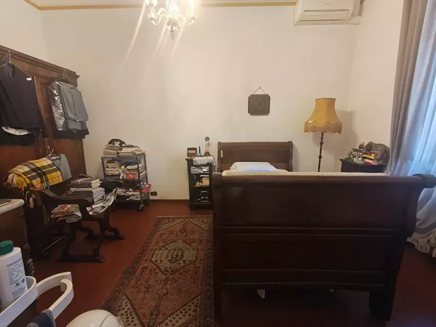 Immagine 23 di Appartamento in vendita  a Lucca