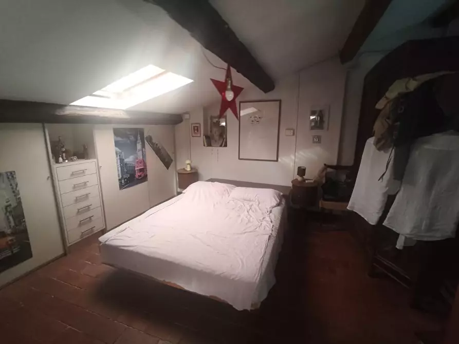 Immagine 67 di Appartamento in vendita  a Lucca