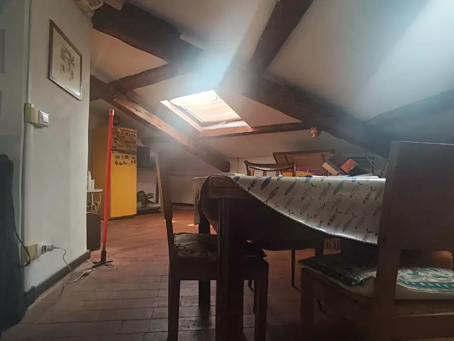 Immagine 66 di Appartamento in vendita  a Lucca