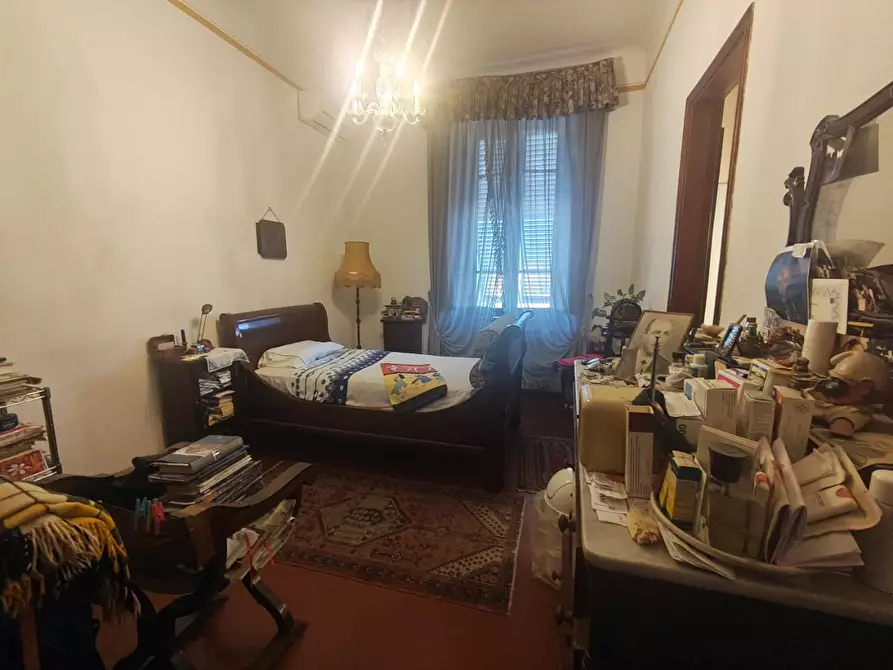 Immagine 20 di Appartamento in vendita  a Lucca