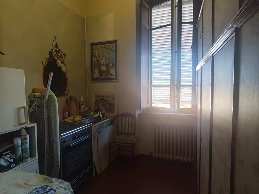 Immagine 18 di Appartamento in vendita  a Lucca