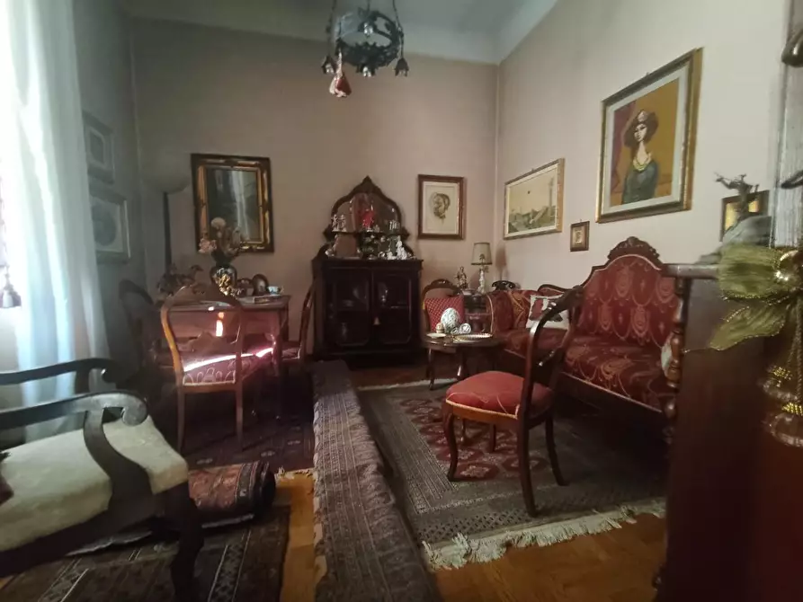 Immagine 49 di Appartamento in vendita  a Lucca