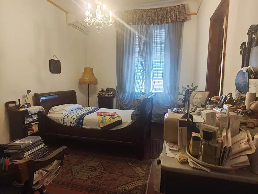 Immagine 19 di Appartamento in vendita  a Lucca