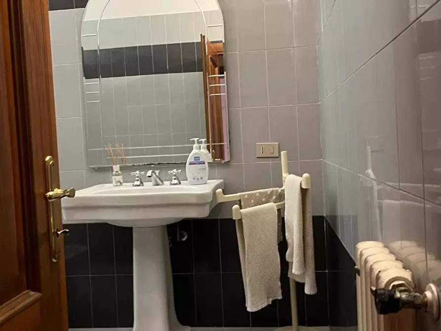 Immagine 9 di Appartamento in affitto  a Pisa