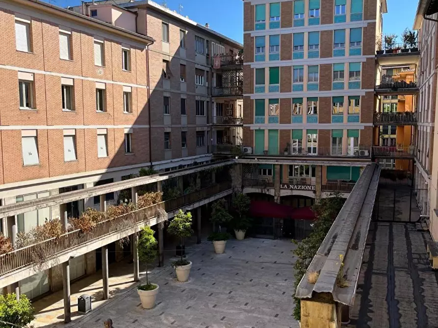 Immagine 5 di Appartamento in affitto  a Pisa