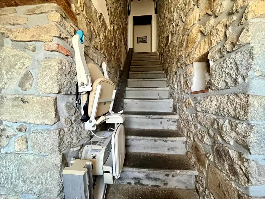 Immagine 9 di Rustico / casale in vendita  a Marliana