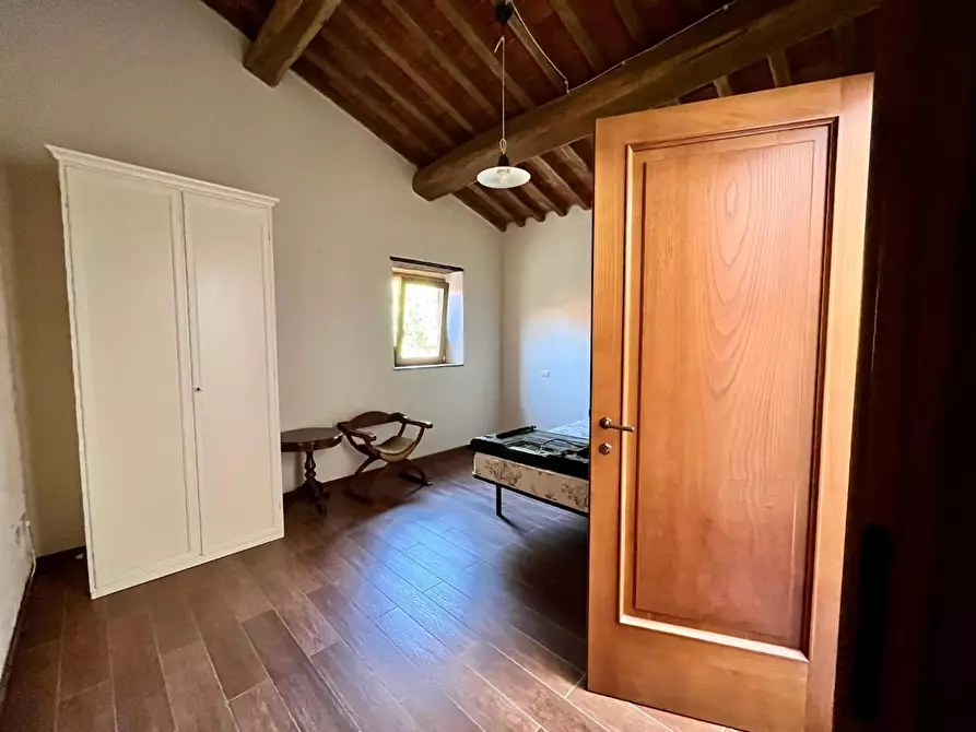 Immagine 17 di Rustico / casale in vendita  a Marliana