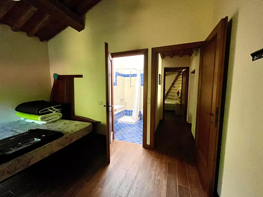 Immagine 18 di Rustico / casale in vendita  a Marliana