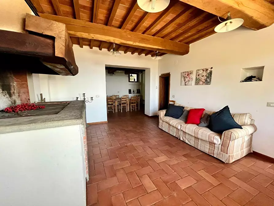 Immagine 2 di Rustico / casale in vendita  a Marliana