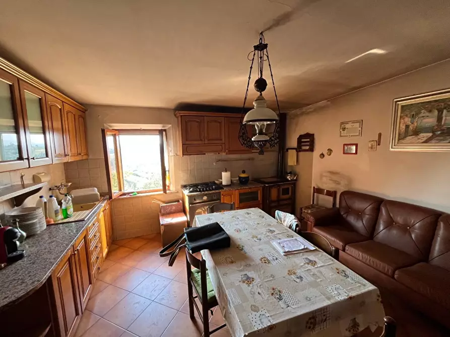 Immagine 9 di Casa semindipendente in vendita  a Peccioli