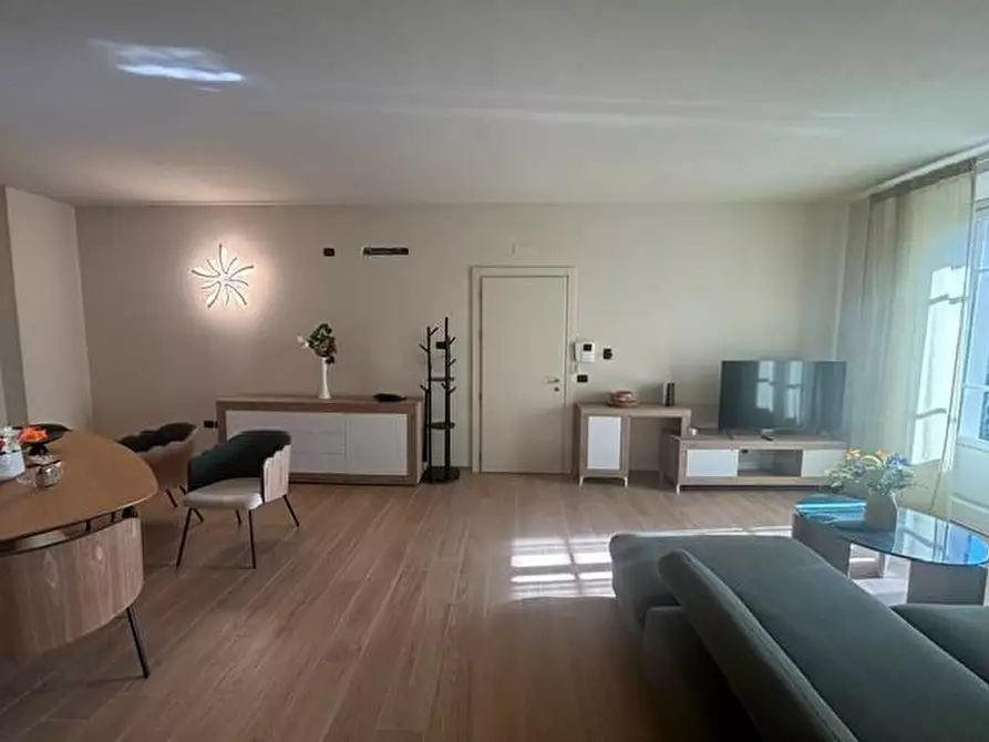 Immagine 1 di Appartamento in affitto  a Pisa