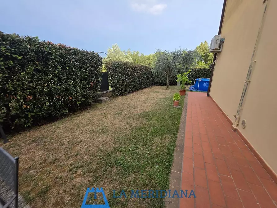 Immagine 18 di Appartamento in vendita  a Lamporecchio