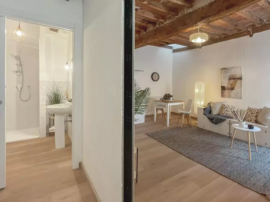 Immagine 22 di Appartamento in vendita  a Colle Di Val D'elsa