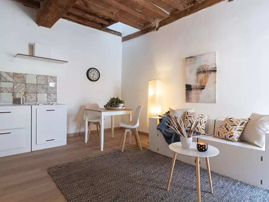 Immagine 11 di Appartamento in vendita  a Colle Di Val D'elsa