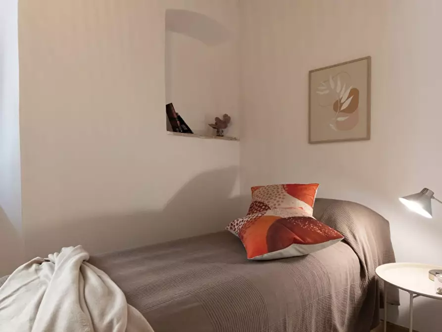 Immagine 2 di Appartamento in vendita  a Colle Di Val D'elsa