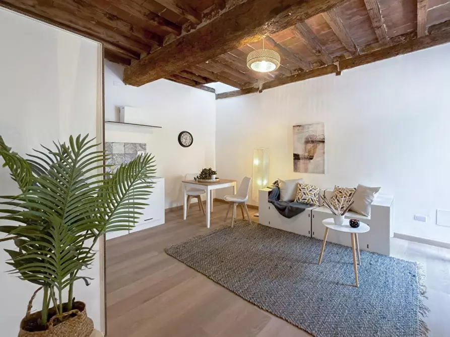 Immagine 16 di Appartamento in vendita  a Colle Di Val D'elsa