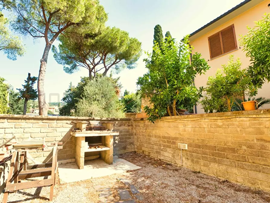 Immagine 23 di Appartamento in vendita  a Suvereto
